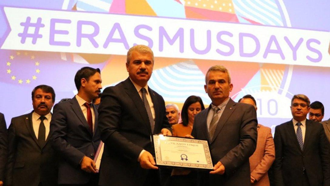 Erasmus Projeleri Tanıtım Toplantısı ve Ödül Töreni Yapıldı